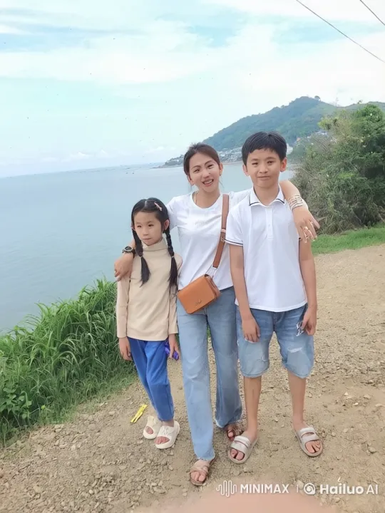 Family Practicing Kung Fu in Peaceful Setting – AI Generated Video | Hailuo AI