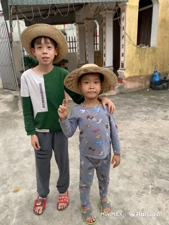 Children Practicing Kung Fu in Courtyard – AI Generated Video | Hailuo AI