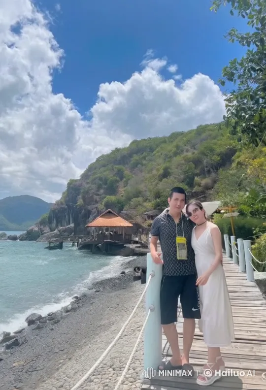 Coastal Kung Fu Performance: Harmony of Art and Nature – AI Generated Video | Hailuo AI