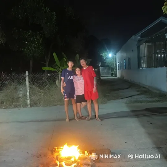Night Street Kung Fu Sparring with Bonfire Light – AI Generated Video | Hailuo AI