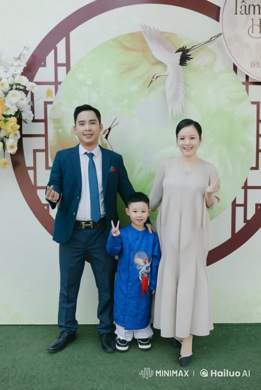 Family Transforms into Martial Artists in Live2D Animation – AI Generated Video | Hailuo AI
