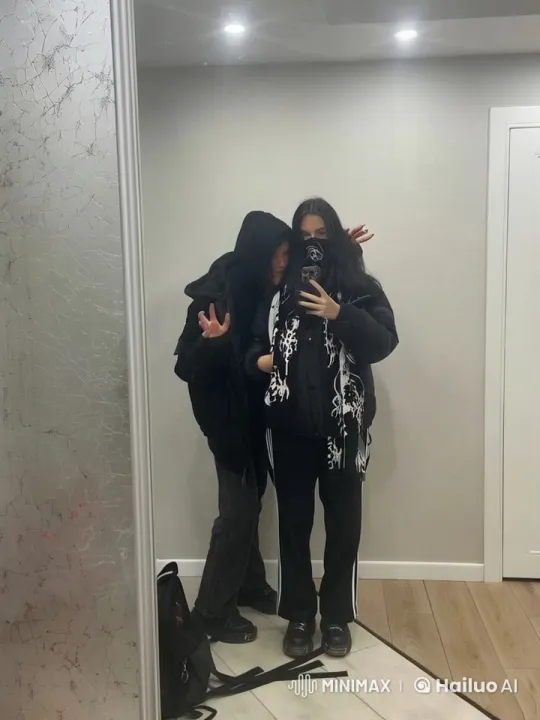 Casual Friendship Moment Captured in Mirror Selfie – AI Generated Video | Hailuo AI