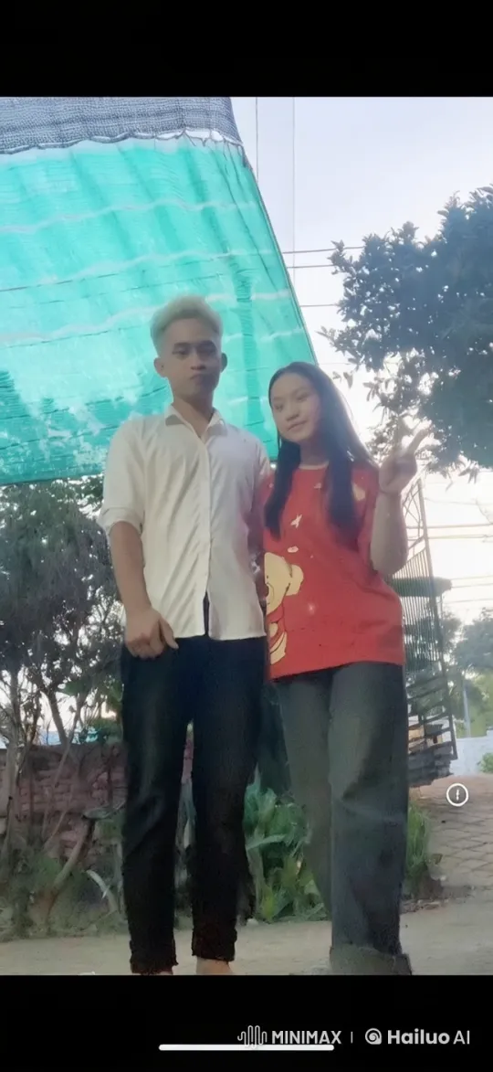 Young Couple's Dynamic Kungfu Fight Scene – AI Generated Video | Hailuo AI