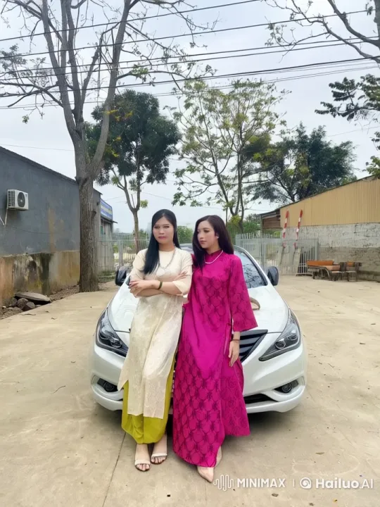 Traditional Outfits Kungfu Fight by Two Women – AI Generated Video | Hailuo AI