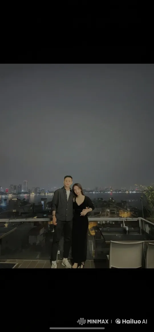 Choreographed Martial Arts Duo Battles on Rooftop – AI Generated Video | Hailuo AI