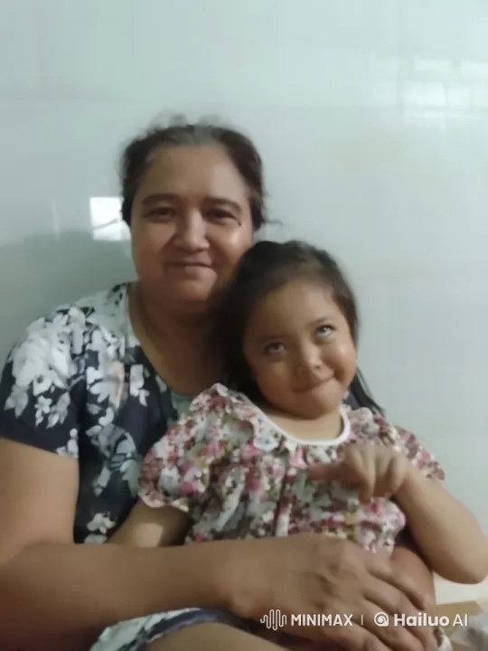 Woman Demonstrates Martial Arts to Curious Child – AI Generated Video | Hailuo AI