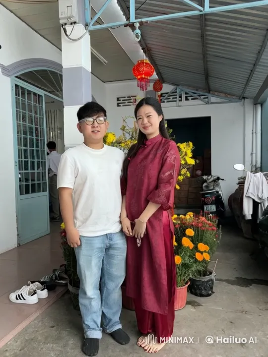 Young Couple Showcases Kungfu Skills in Vibrant Courtyard – AI Generated Video | Hailuo AI