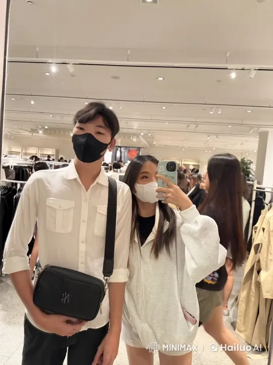 Kungfu demonstration in a retail store surprises shoppers. – AI Generated Video | Hailuo AI