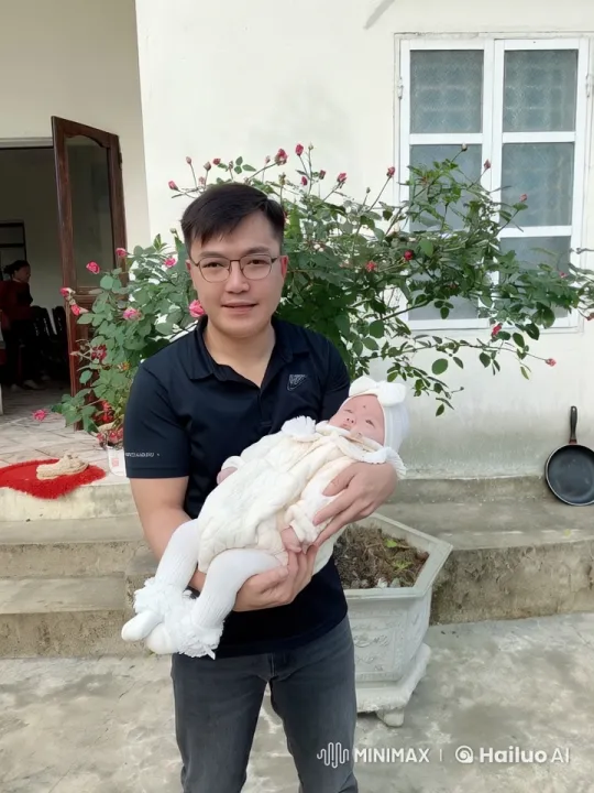 Father and Baby by a Rose Bush – AI Generated Video | Hailuo AI