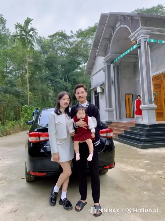 Family Practicing Kungfu in Traditional Attire – AI Generated Video | Hailuo AI