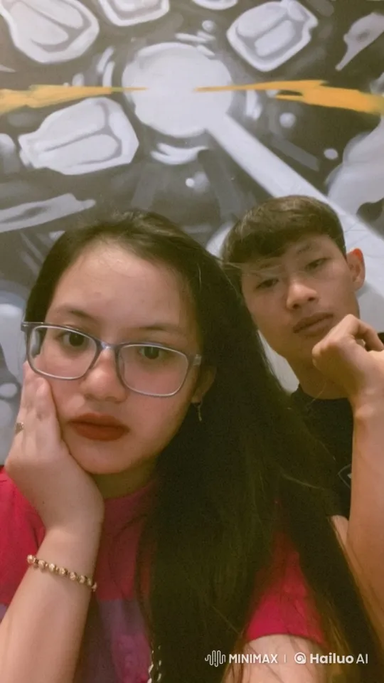 Girl Slaps Boy Against Vibrant Mural Background – AI Generated Video | Hailuo AI