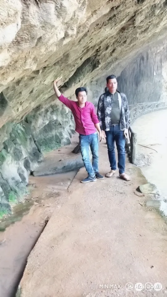 Dynamic Kungfu Display by Two Practitioners – AI Generated Video | Hailuo AI