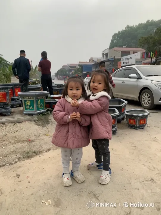Children's Playful Kung Fu on Busy Street – AI Generated Video | Hailuo AI