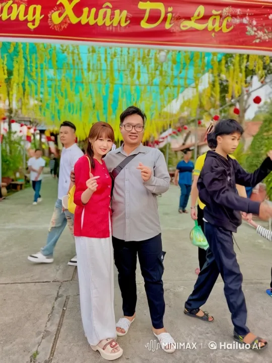 Festive Celebration: Impromptu Kungfu Display – AI Generated Video | Hailuo AI