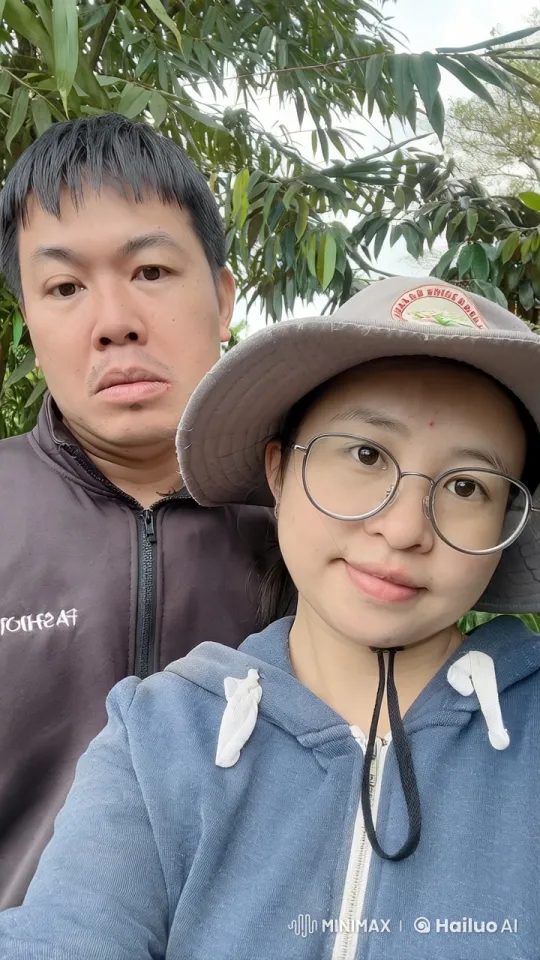 Couple Practicing Kungfu in Lush Surroundings – AI Generated Video | Hailuo AI