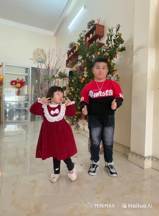 Children's Playful Fight in Festive Living Room – AI Generated Video | Hailuo AI