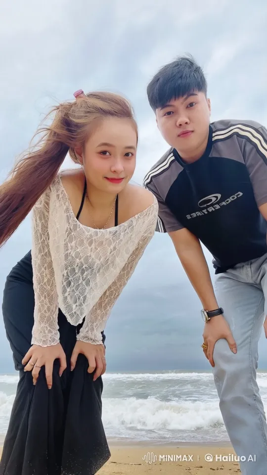 Dynamic Kung Fu Fight on a Cloudy Beach – AI Generated Video | Hailuo AI
