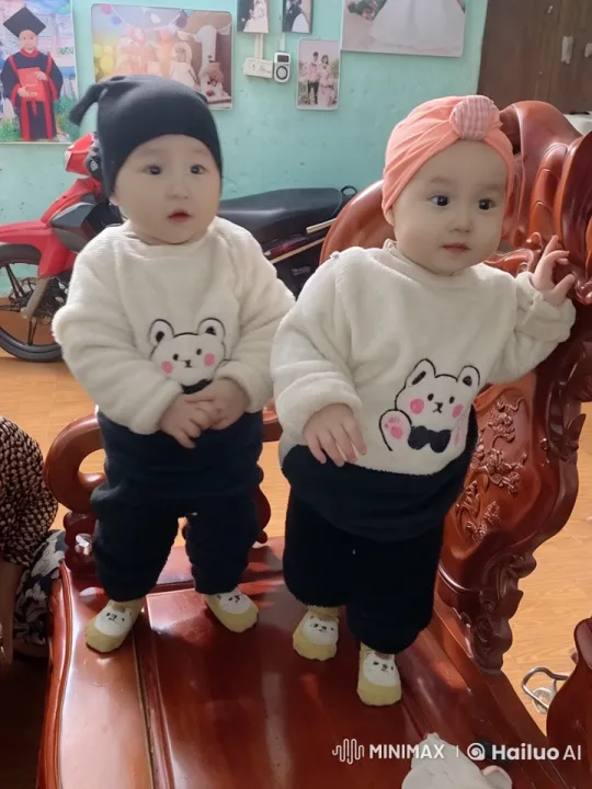 Toddlers in Bear Sweaters Perform Live2D Martial Arts – AI Generated Video | Hailuo AI