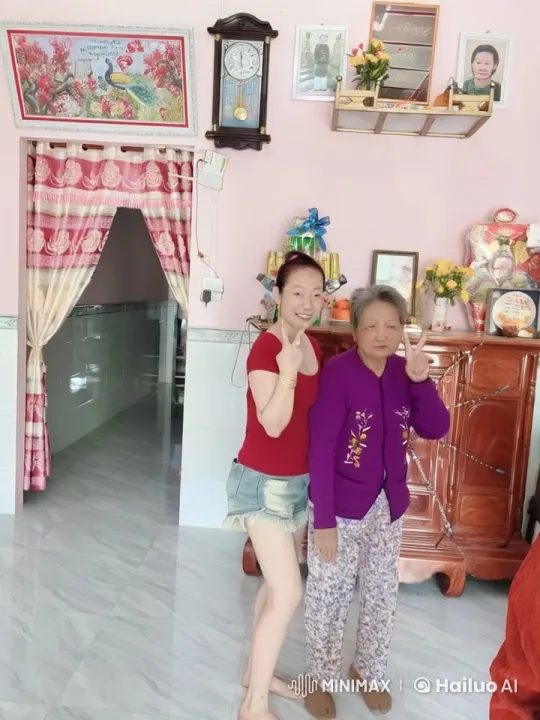 Generational Kungfu Practice in Cozy Living Room – AI Generated Video | Hailuo AI