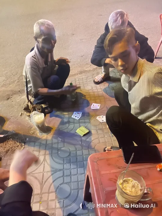 Card Game Dispute Erupts into Impromptu Kung Fu Duel – AI Generated Video | Hailuo AI