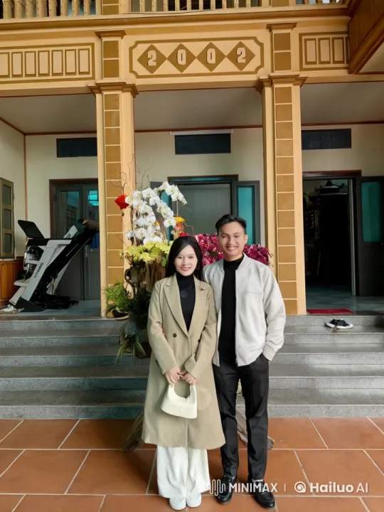 Couple's Energetic Martial Arts Display in Ornate Setting – AI Generated Video | Hailuo AI