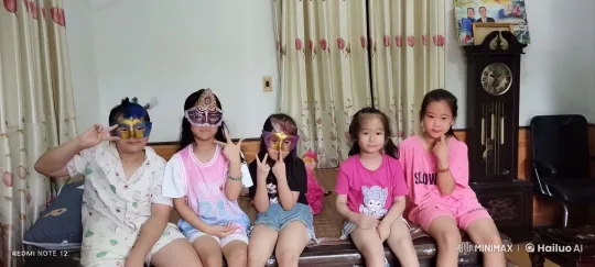 Children Perform Energetic Kung Fu on Bed – AI Generated Video | Hailuo AI