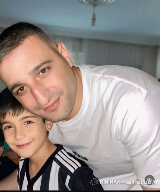Father and Son Share Loving Embrace – AI Generated Video | Hailuo AI