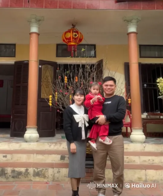 Festive Family Celebration in Front of Decorated Home – AI Generated Video | Hailuo AI