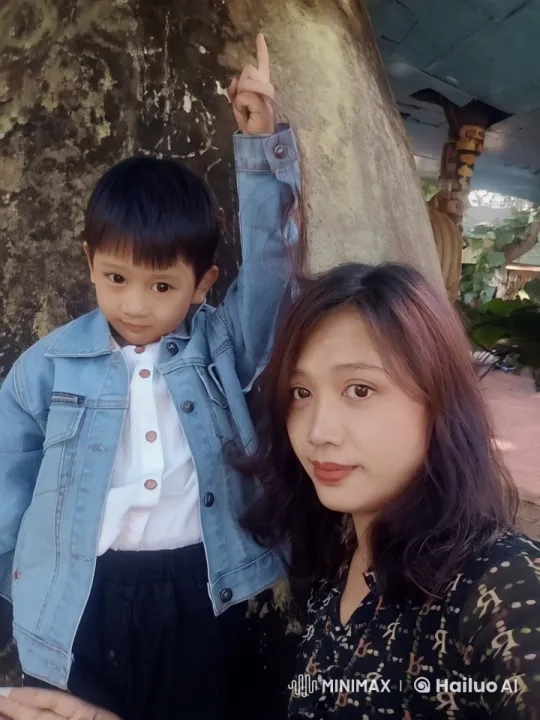 Boy Demonstrates Martial Arts Skills in Outdoor Setting – AI Generated Video | Hailuo AI
