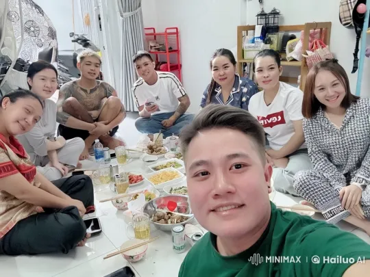 Kungfu Practitioners Demonstrate Agility in Small Living Room – AI Generated Video | Hailuo AI