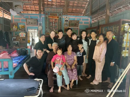Family Bonding Through Spontaneous Kung Fu Display – AI Generated Video | Hailuo AI
