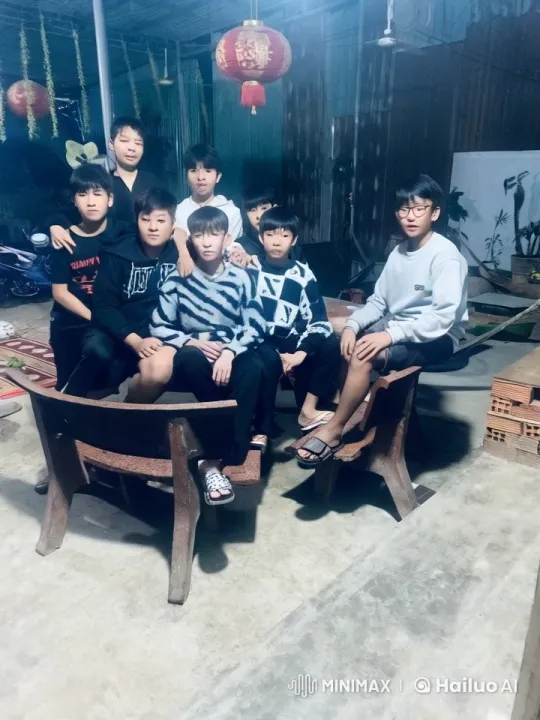 Boys Practicing Martial Arts Under Lanterns at Night – AI Generated Video | Hailuo AI