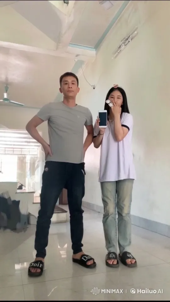Dynamic Martial Arts Practice in Spacious Training Room – AI Generated Video | Hailuo AI