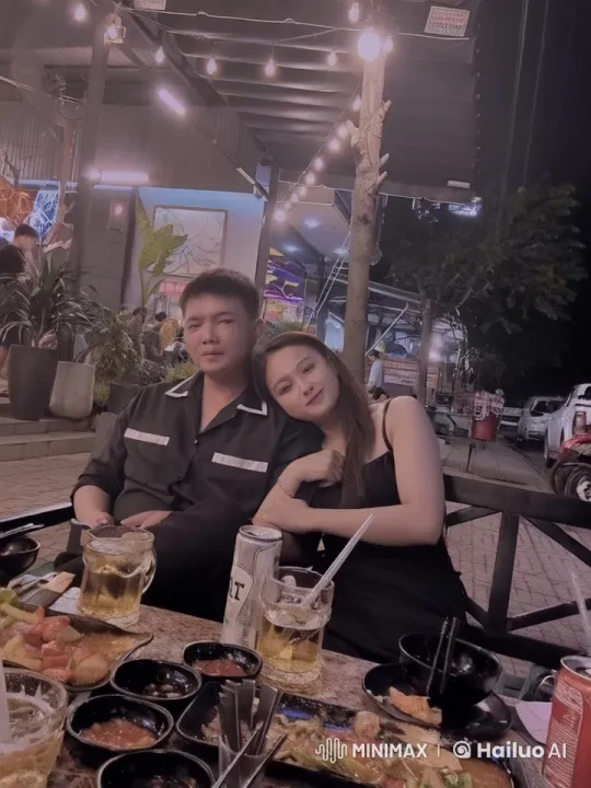 Couple Transforms Night Market into Martial Arts Showdown – AI Generated Video | Hailuo AI