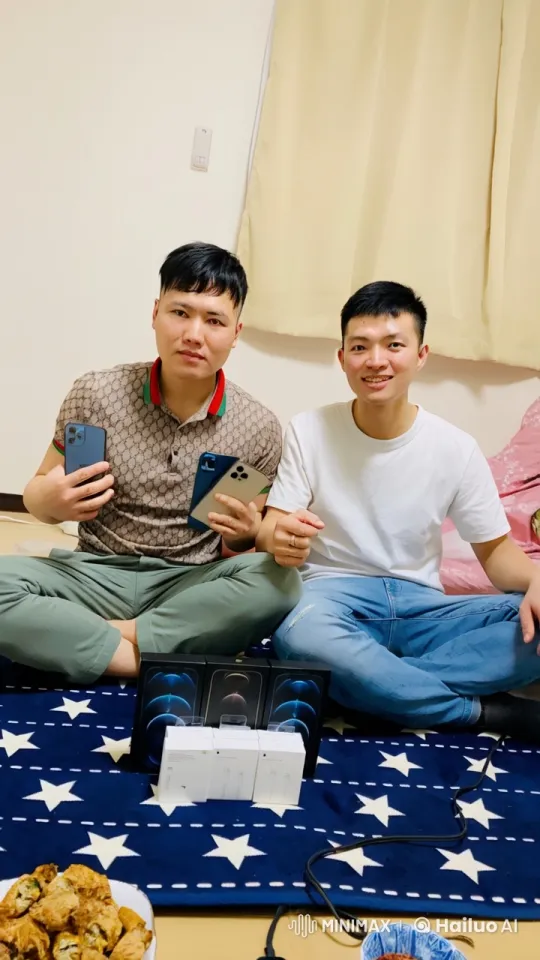 Informal Kung Fu Showdown Between Two Men – AI Generated Video | Hailuo AI
