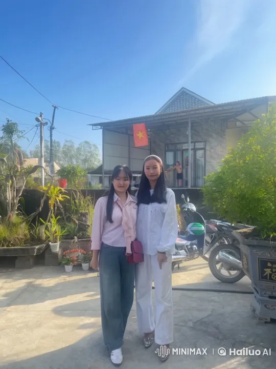 Vietnamese Women Engage in Friendly Kung Fu Sparring – AI Generated Video | Hailuo AI