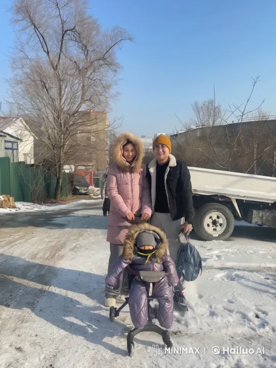 Family Fights with Kung Fu on Snowy Day – AI Generated Video | Hailuo AI