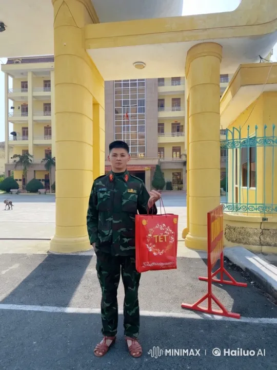 Soldier Performs Martial Arts in Front of Pillared Building – AI Generated Video | Hailuo AI
