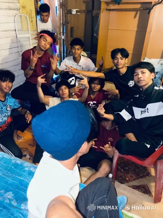 Energetic Kungfu Training in Crowded Room – AI Generated Video | Hailuo AI
