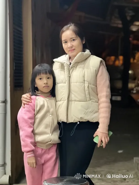 Woman and Girl Practicing Kungfu in Outdoor Setting – AI Generated Video | Hailuo AI