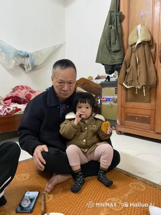 Father and Child Practice Kung Fu Together – AI Generated Video | Hailuo AI