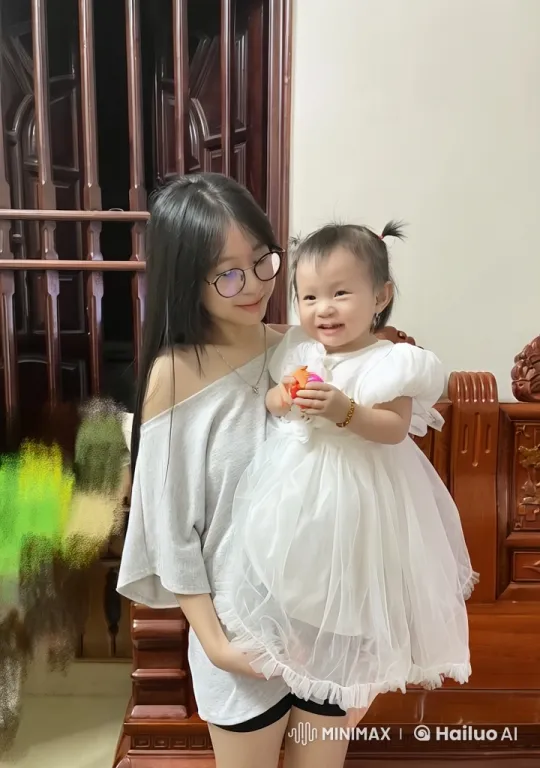 Young Child Surprises with Impromptu Kung Fu Display – AI Generated Video | Hailuo AI