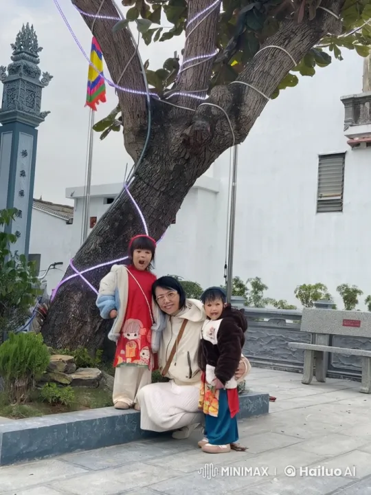 Family Practicing Kung Fu by a Lit Tree at Monument – AI Generated Video | Hailuo AI