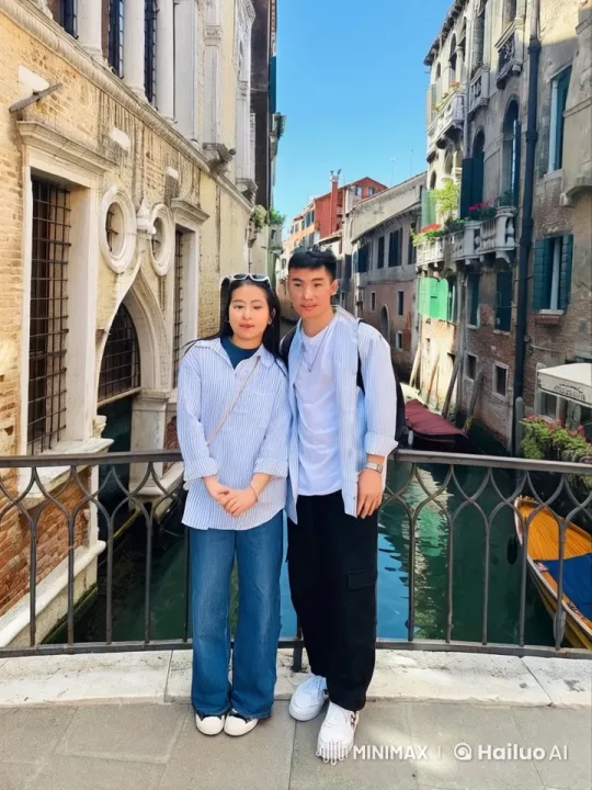 Young Couple Practicing Kungfu on Venetian Bridge – AI Generated Video | Hailuo AI