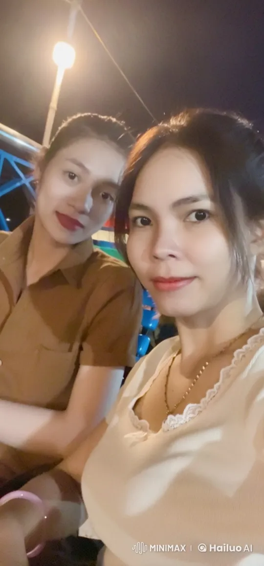 Nighttime Casual Gathering with Dynamic Animation – AI Generated Video | Hailuo AI