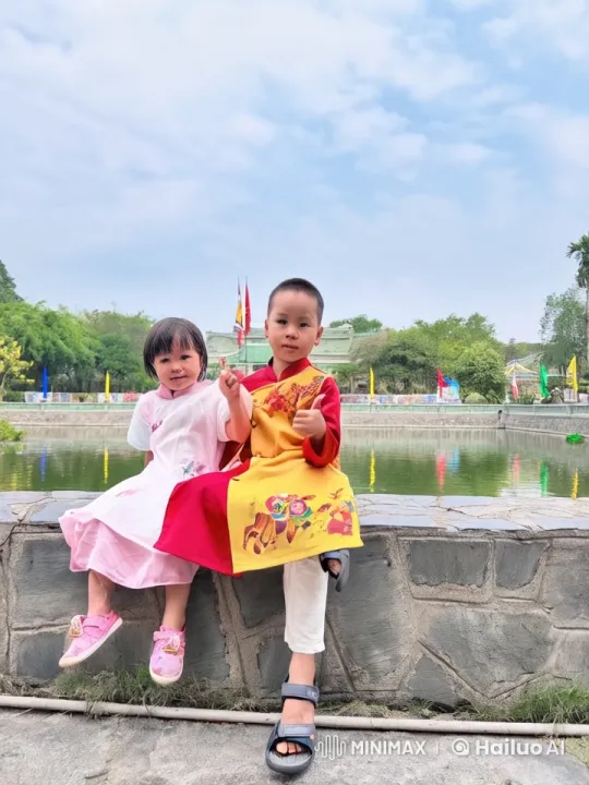 Children Practicing Kung Fu in Scenic Public Garden – AI Generated Video | Hailuo AI