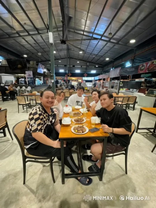 Martial Arts Drama Unfolds in Bustling Night Market – AI Generated Video | Hailuo AI