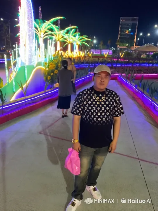 Nighttime Kungfu Performance in Lively Decorative Setting – AI Generated Video | Hailuo AI