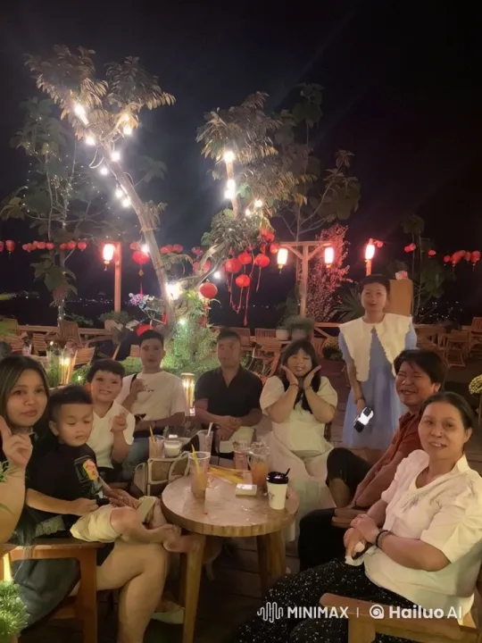 Nighttime Café: Friends' Celebration Turns into Martial Arts Display – AI Generated Video | Hailuo AI