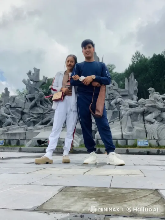 Athletic Couple Showcases Impressive Kung Fu in Plaza – AI Generated Video | Hailuo AI
